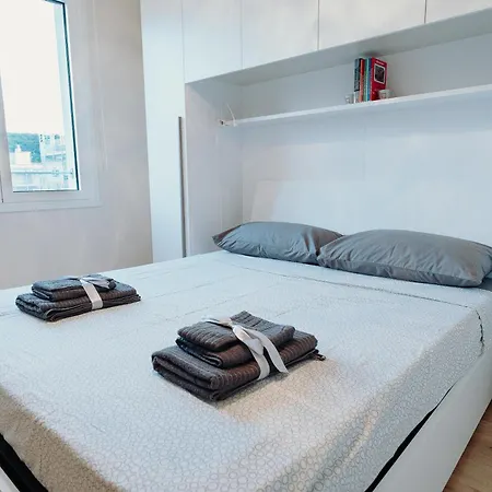 5min Stazione Con Terrazza * Trieszt