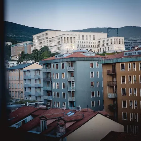 Διαμέρισμα 5min Stazione Con Terrazza *